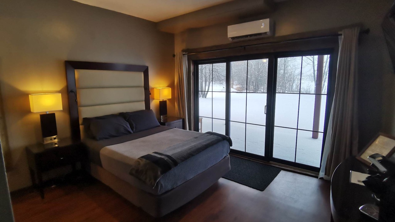 Photo of Bedroom in Tweed
