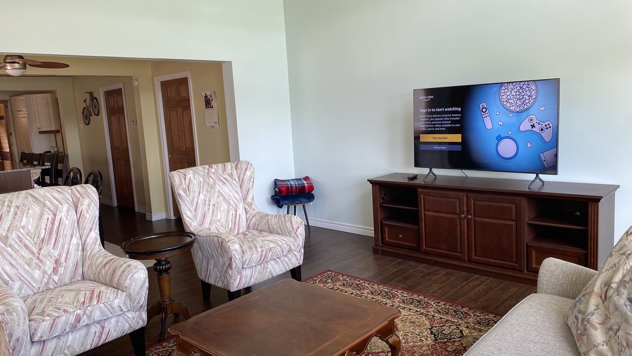 Photo of Livingroom in Bobcaygeon