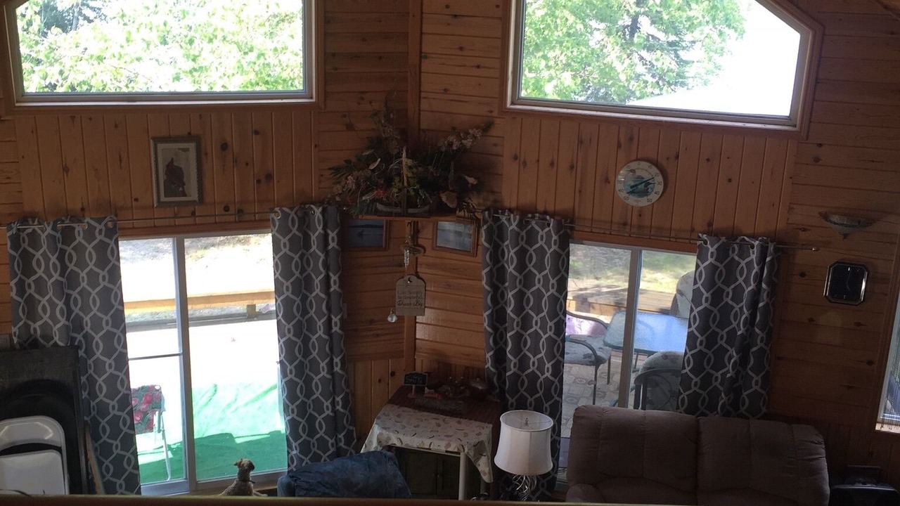Photo of Livingroom in Northeastern Ontario
