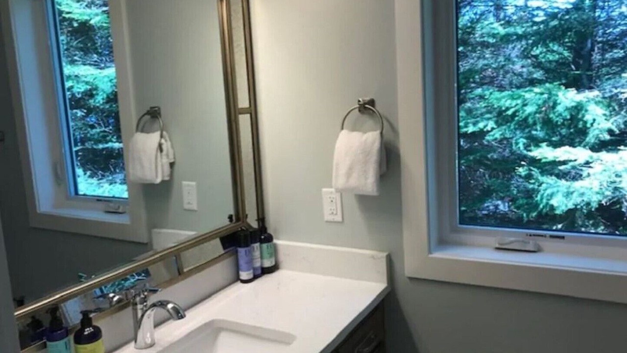 Photo of Bathroom in Croftville