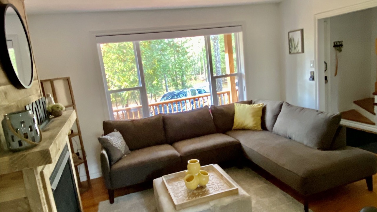 Photo of Livingroom in Tiny