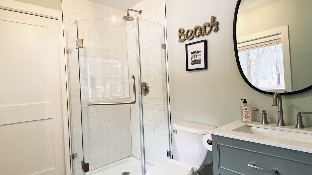 Photo of Bathroom in Frontenac