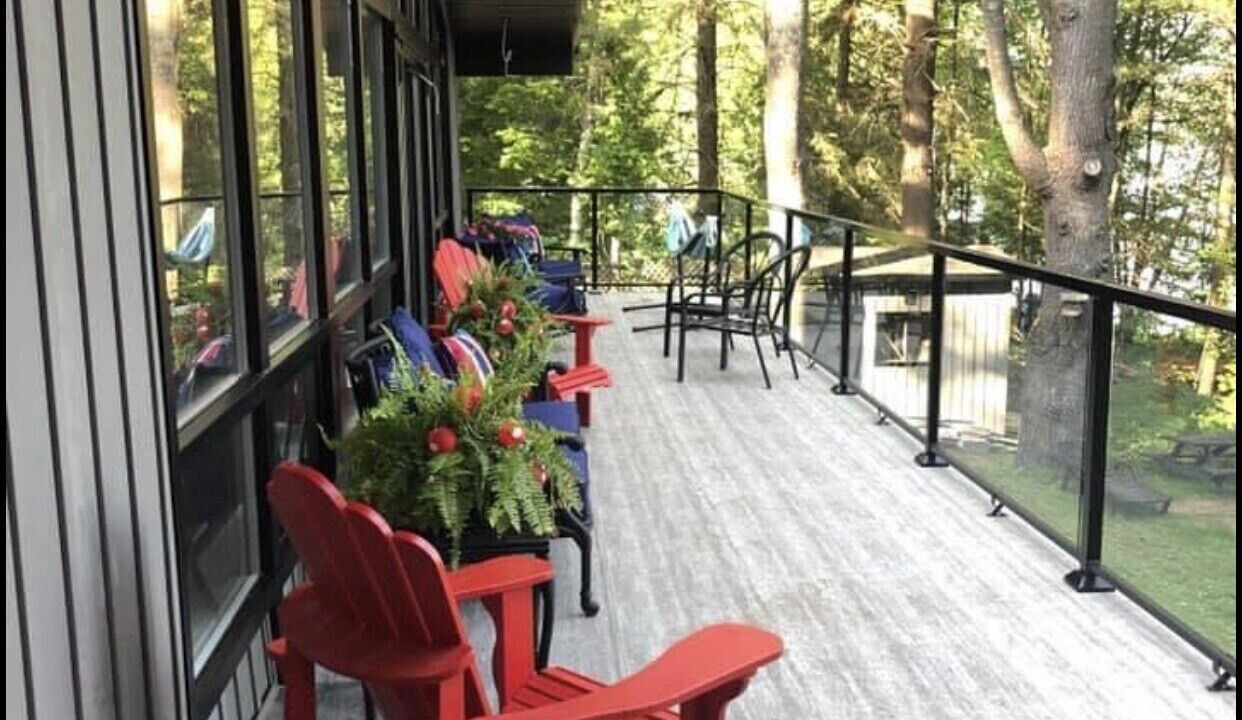 Photo of Patio Balcony in Algonquin Highlands
