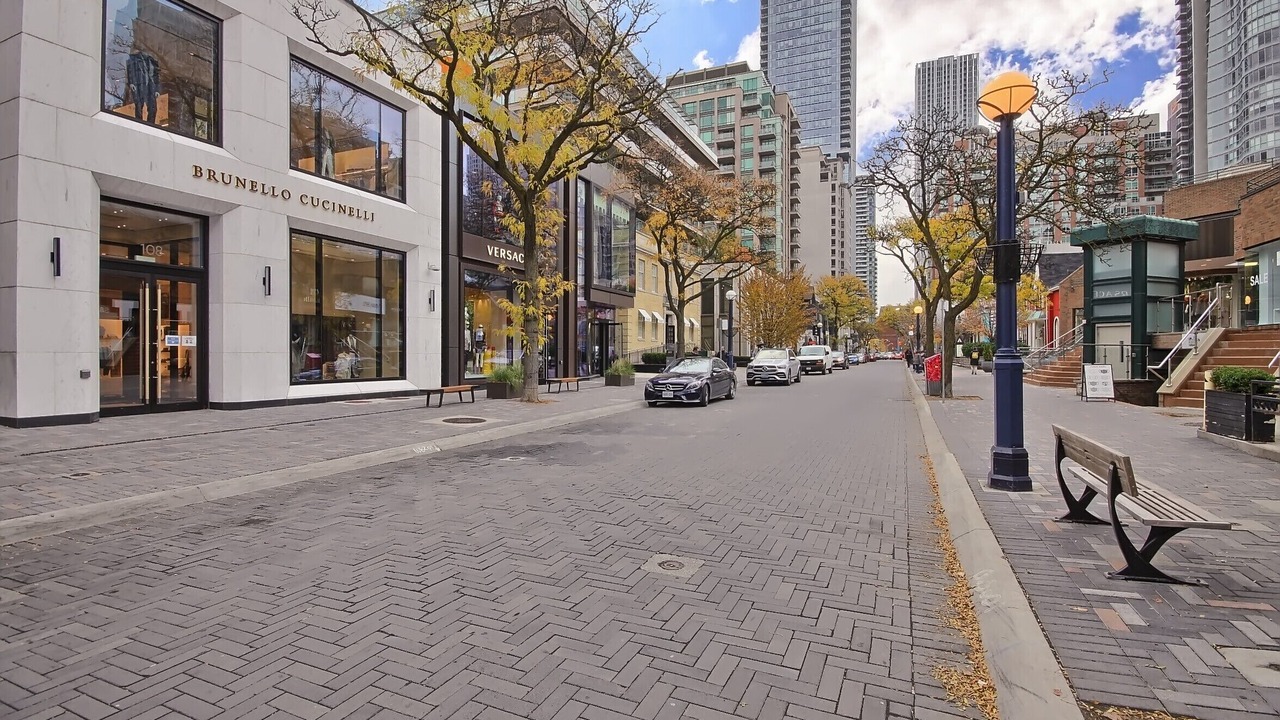 Photo of Outdoor in Bloor-Yorkville