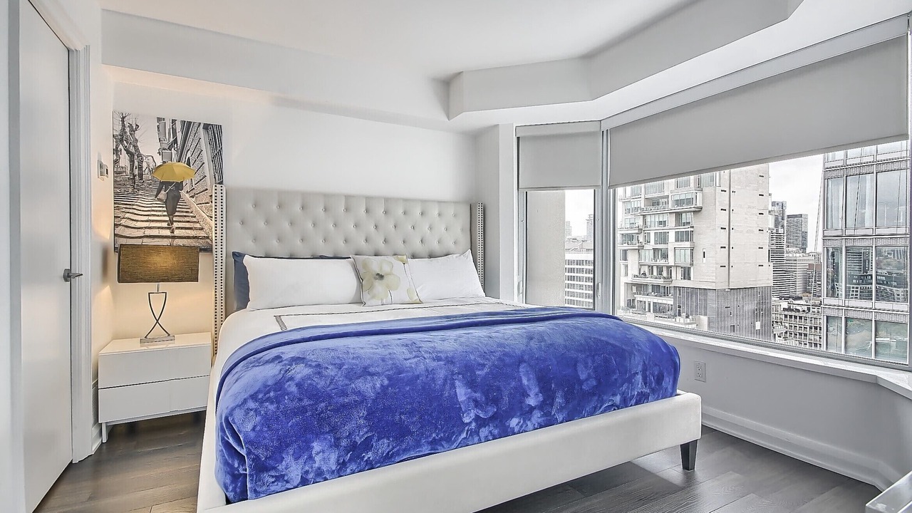 Photo of Bedroom in Bloor-Yorkville