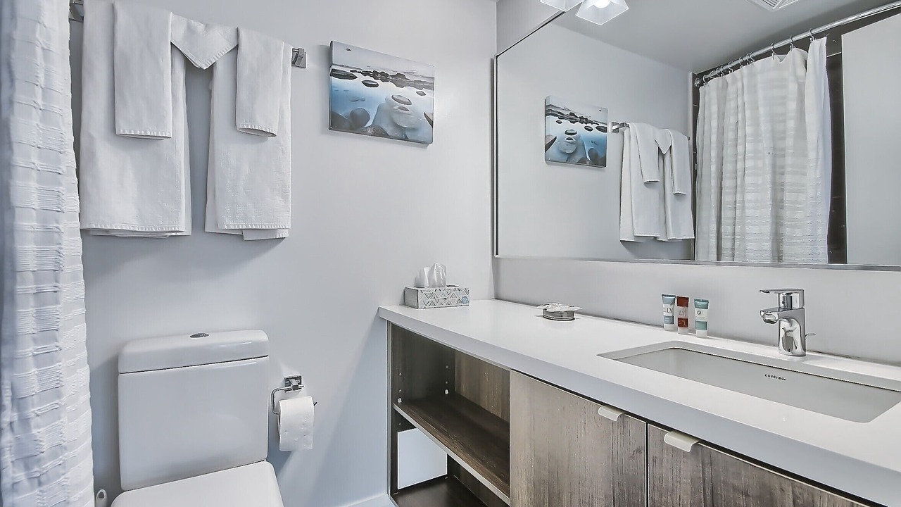 Photo of Bathroom in Bloor-Yorkville
