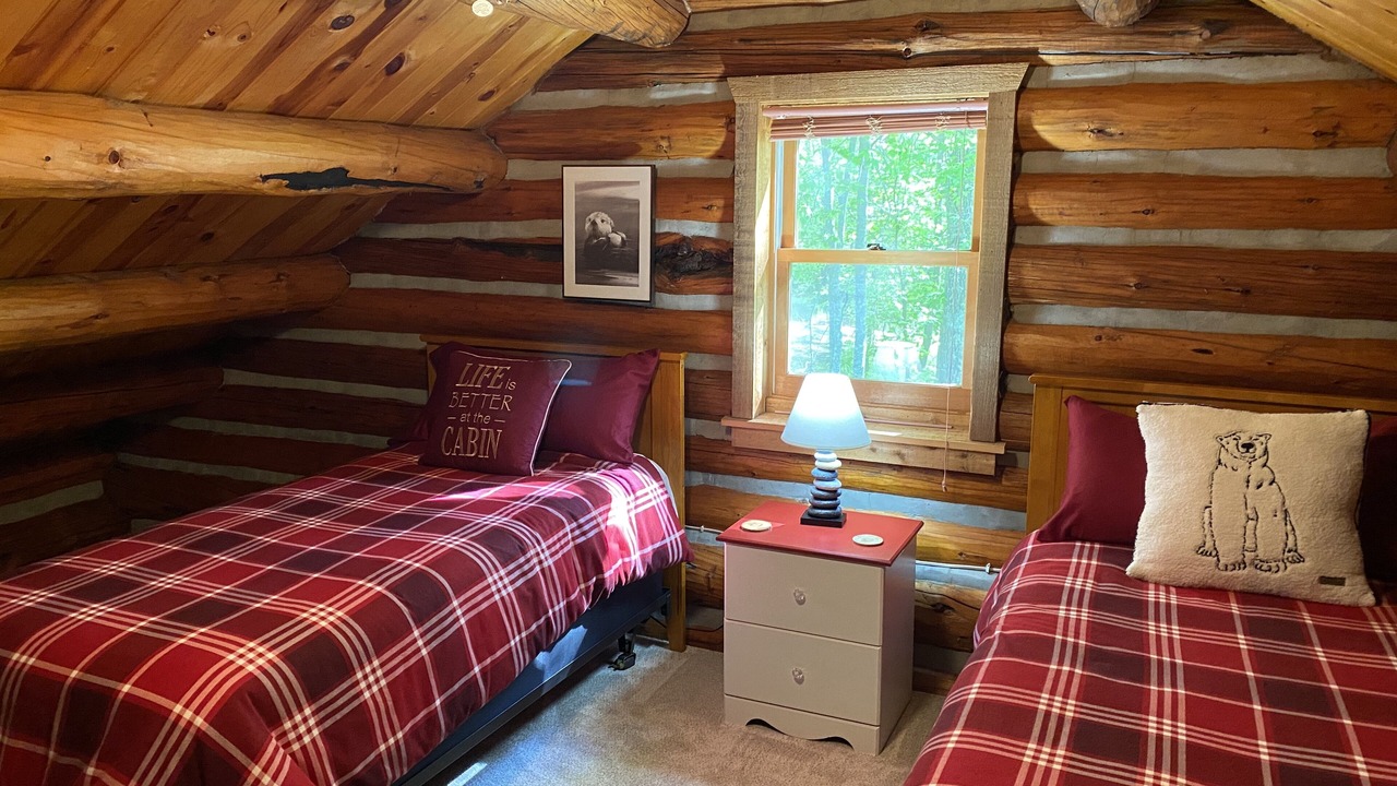 Photo of Bedroom in Emily