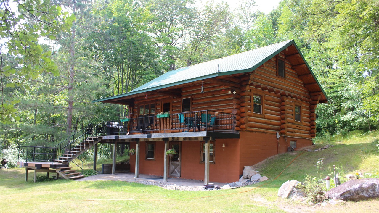 Photo of Outdoor in Emily