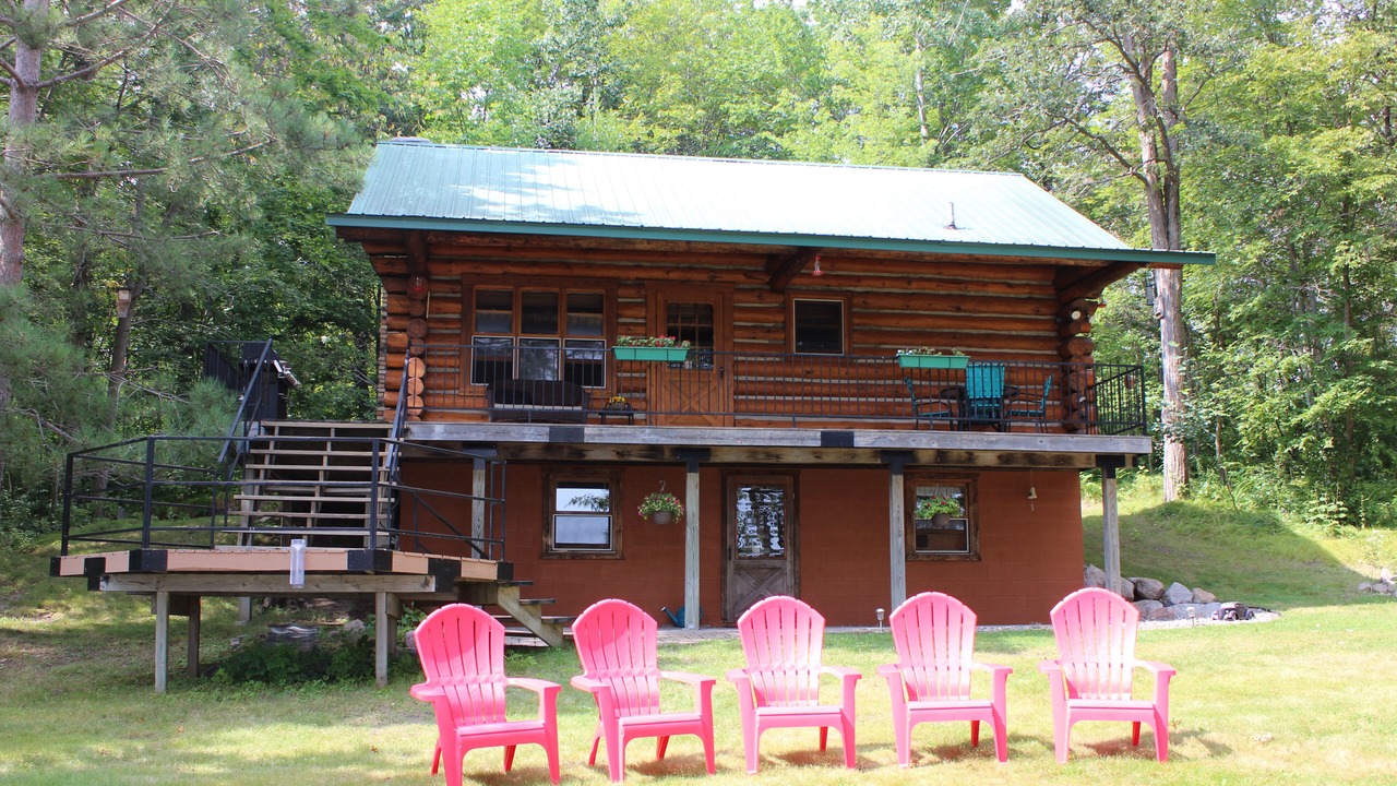 Photo of Outdoor in Emily