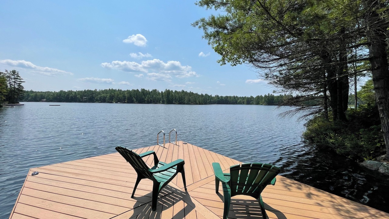 Photo of Patio Balcony in North Kawartha