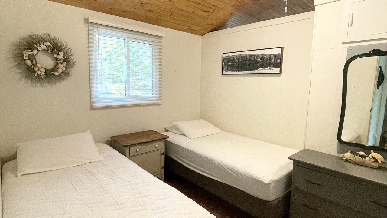 Photo of Bedroom in North Kawartha