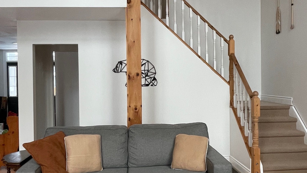 Photo of Livingroom in Haliburton Highlands