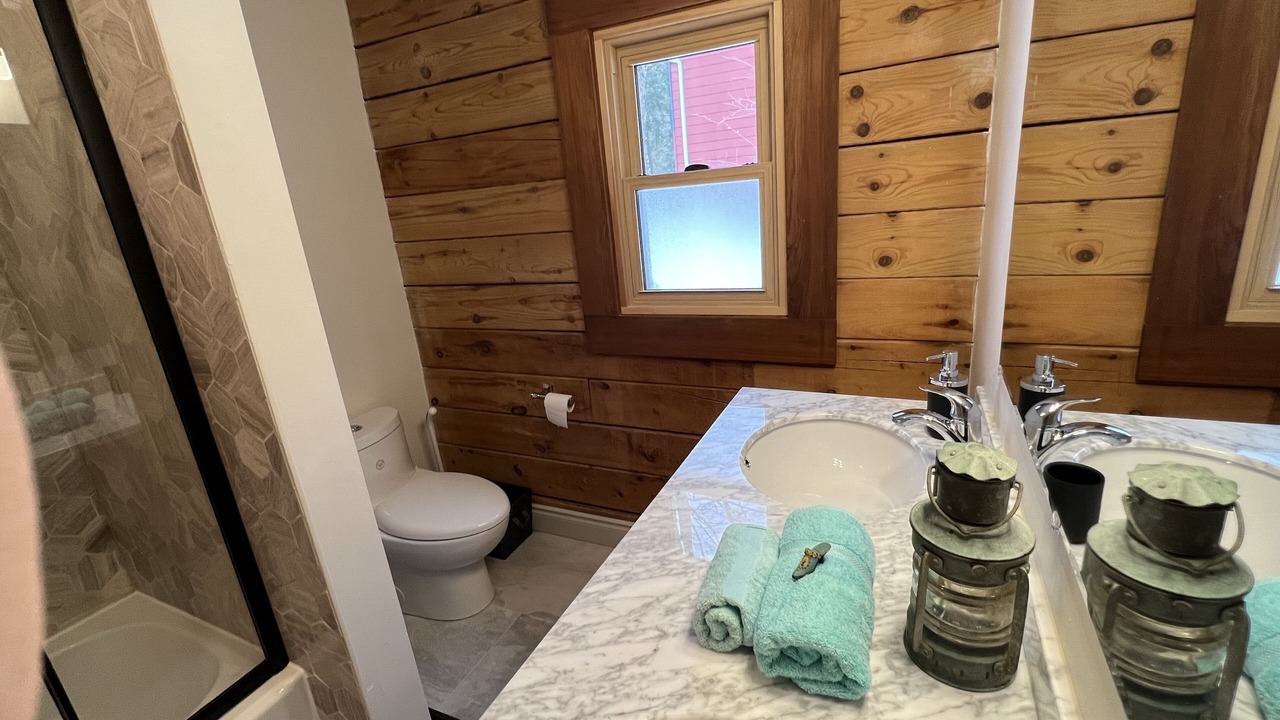 Photo of Bathroom in Tiny