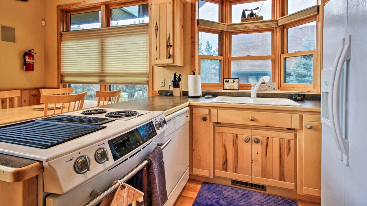 Photo of Kitchen in Bay Lake