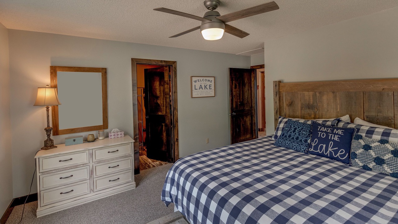 Photo of Bedroom in Brainerd