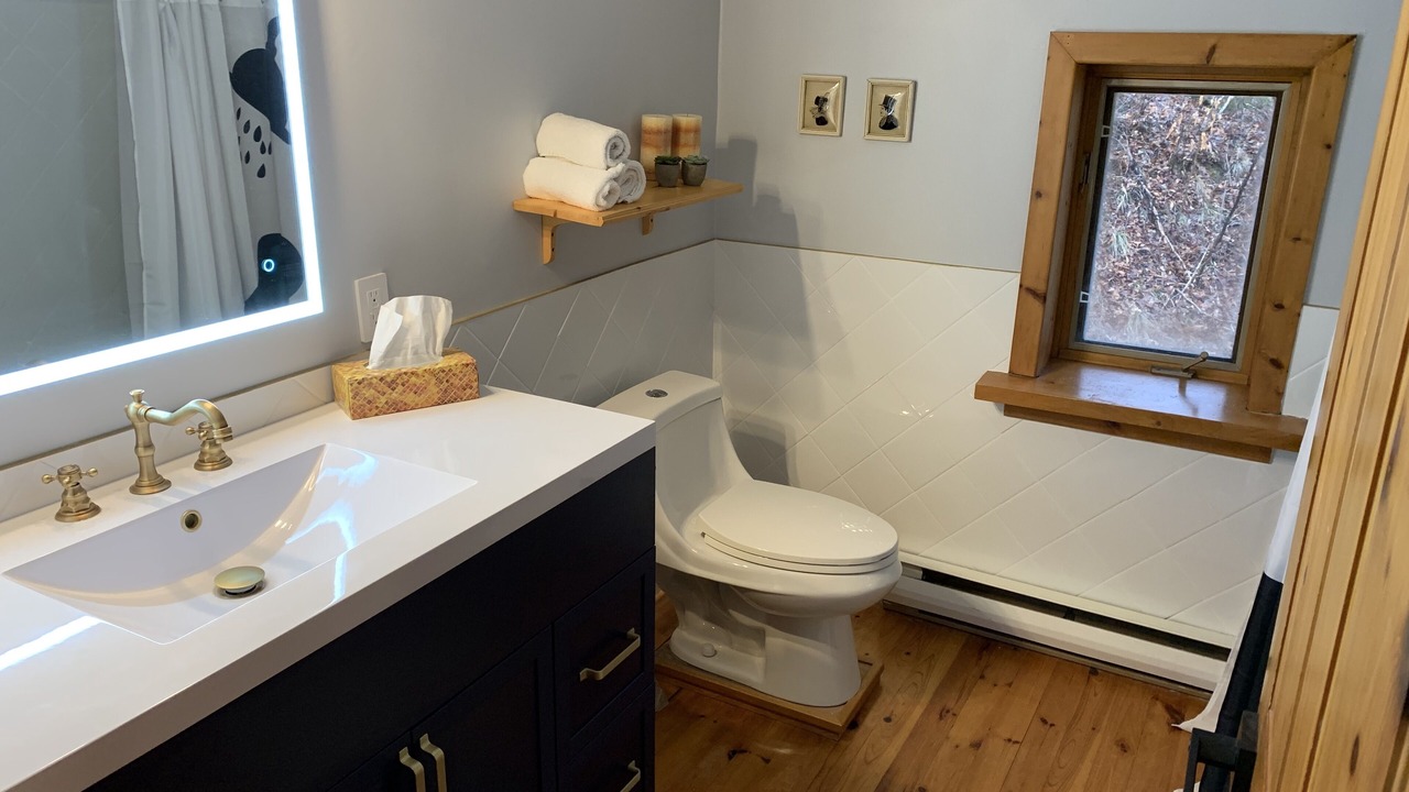 Photo of Bathroom in Arden