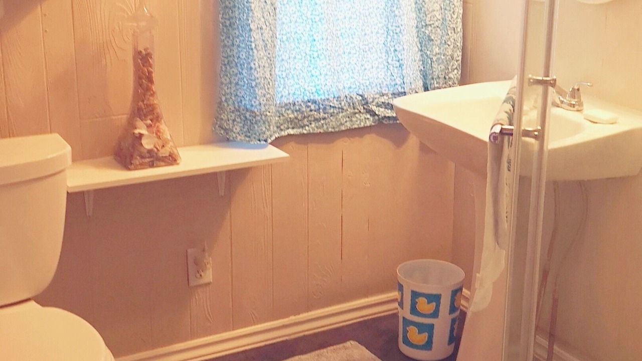 Photo of Bathroom in Port Burwell