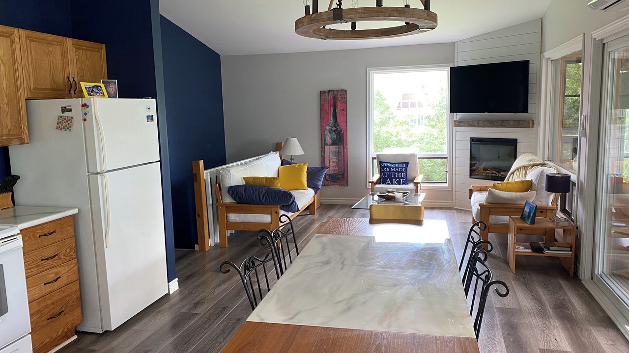 Photo of Livingroom in Rideau Lakes