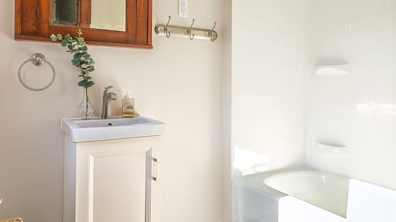Photo of Bathroom in West Seventh