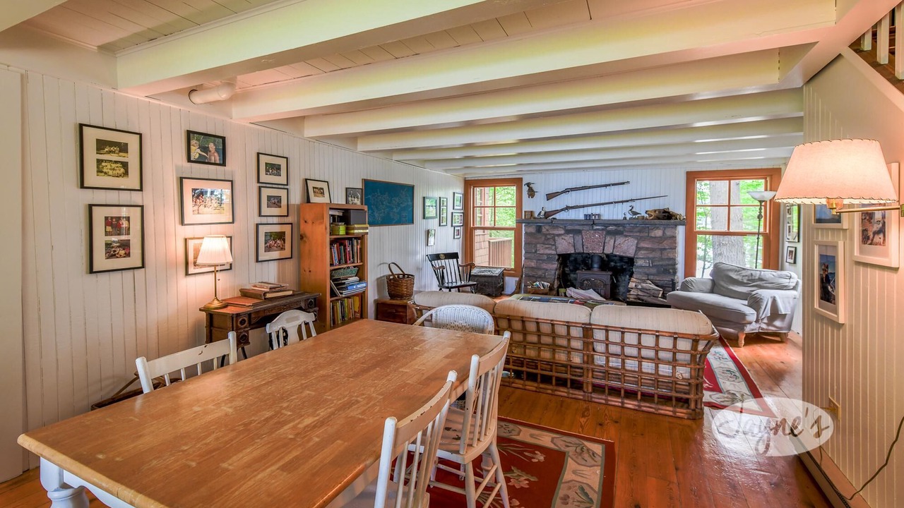 Photo of Bedroom in Muskoka Lakes