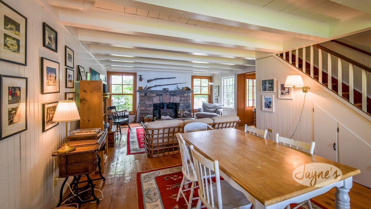 Photo of Bedroom in Muskoka Lakes