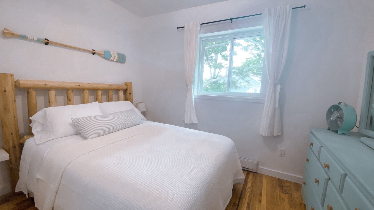 Photo of Bedroom in Bracebridge