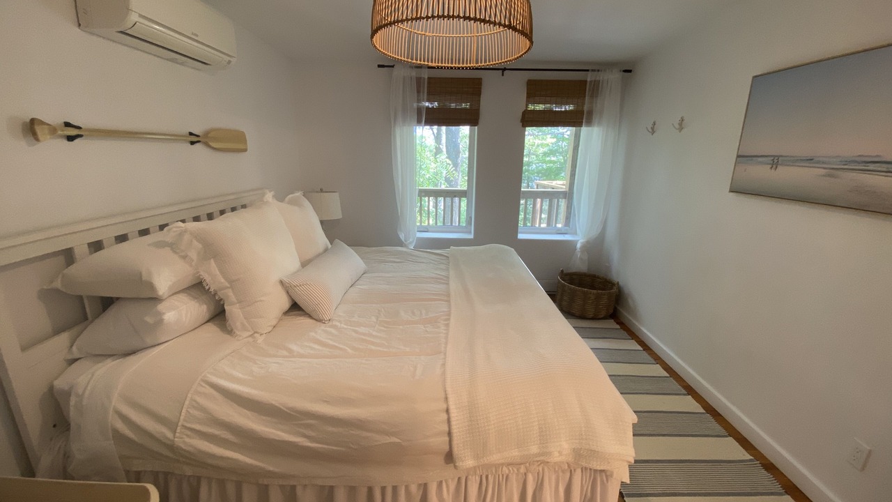 Photo of Bedroom in Bracebridge