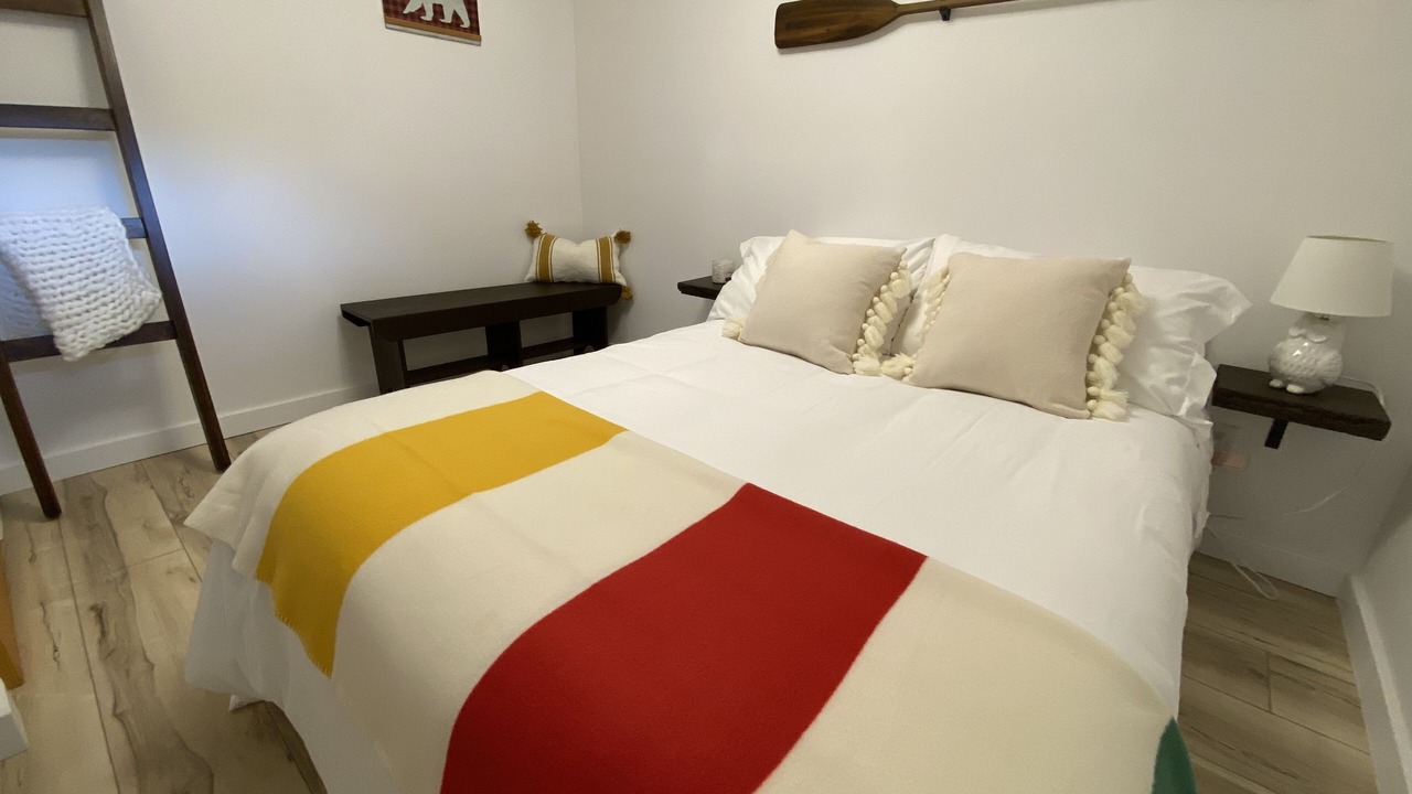 Photo of Bedroom in Bracebridge