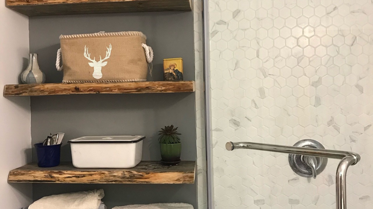 Photo of Bathroom in Armour