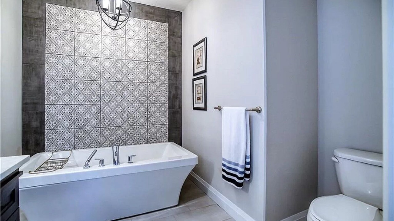 Photo of Bathroom in Grand Bend