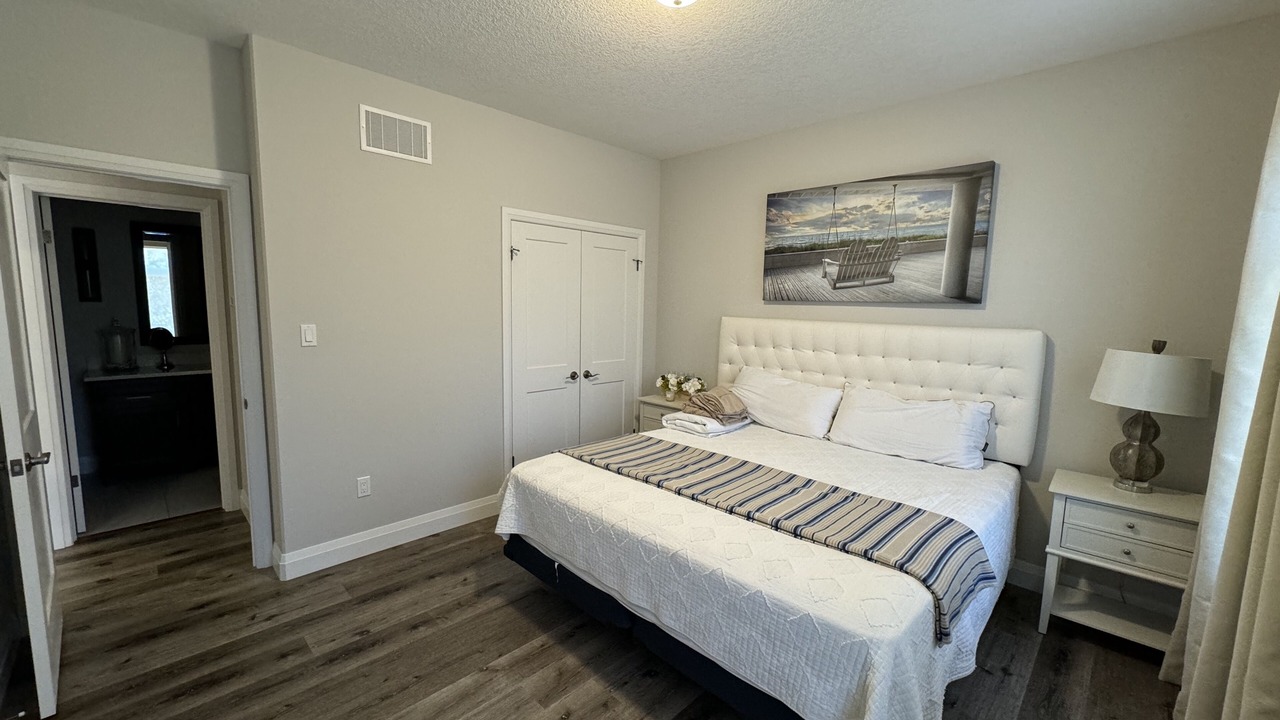 Photo of Bedroom in Grand Bend