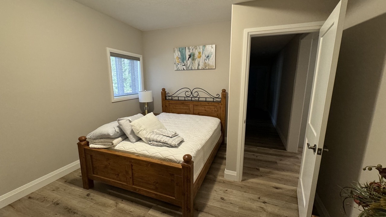 Photo of Bedroom in Grand Bend