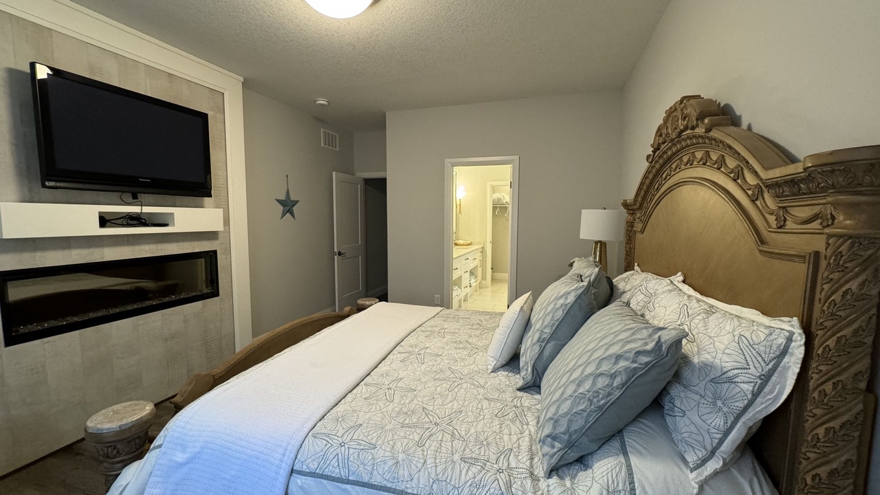 Photo of Bedroom in Grand Bend