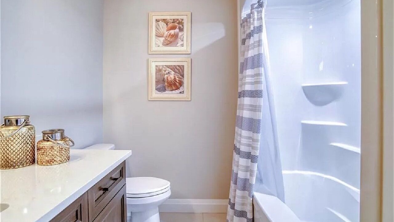 Photo of Bathroom in Grand Bend
