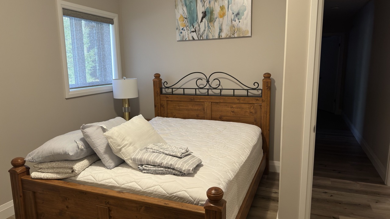 Photo of Bedroom in Grand Bend