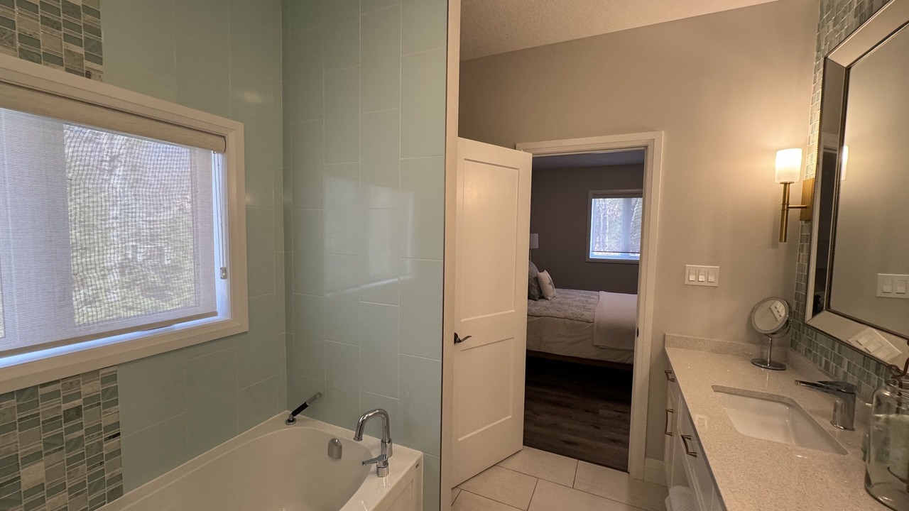 Photo of Bathroom in Grand Bend