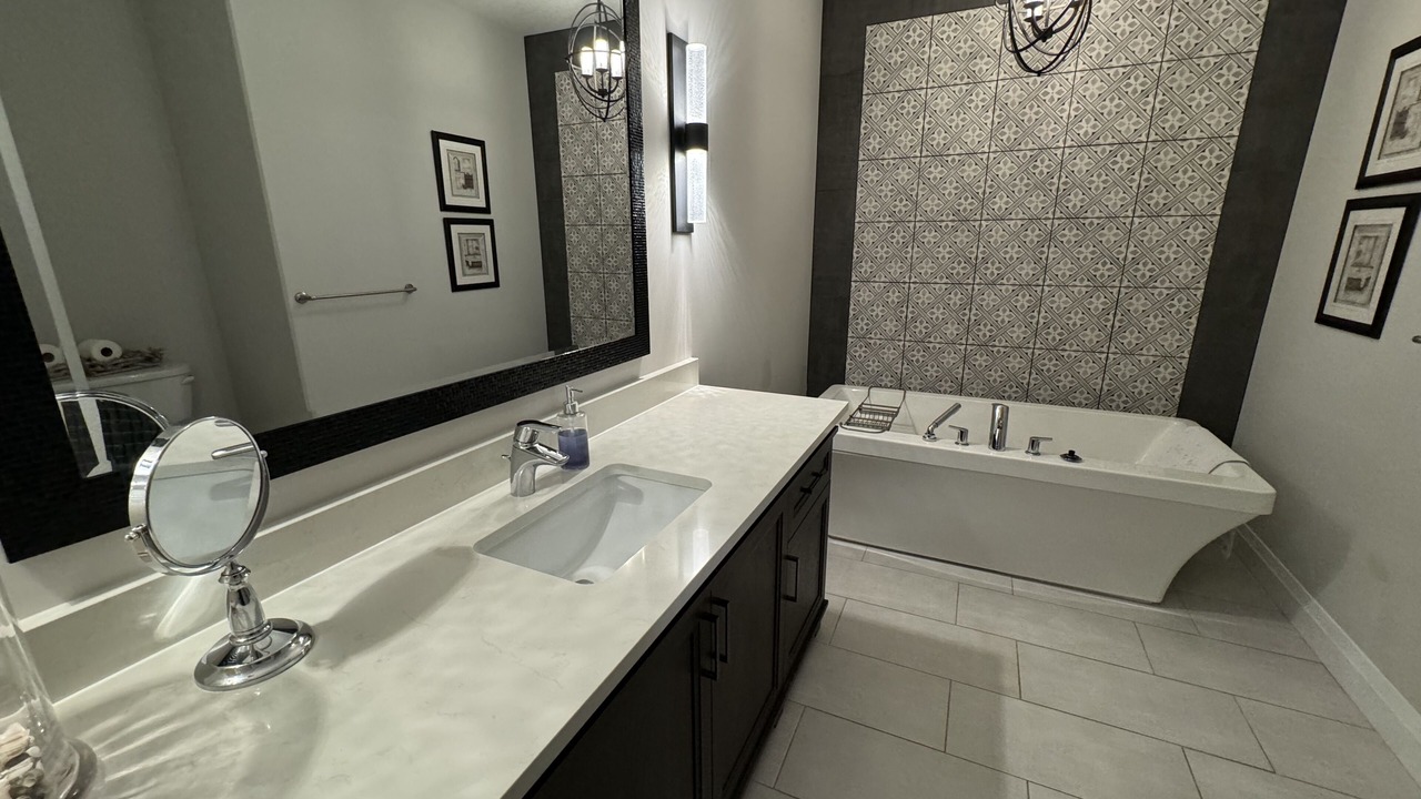 Photo of Bathroom in Grand Bend