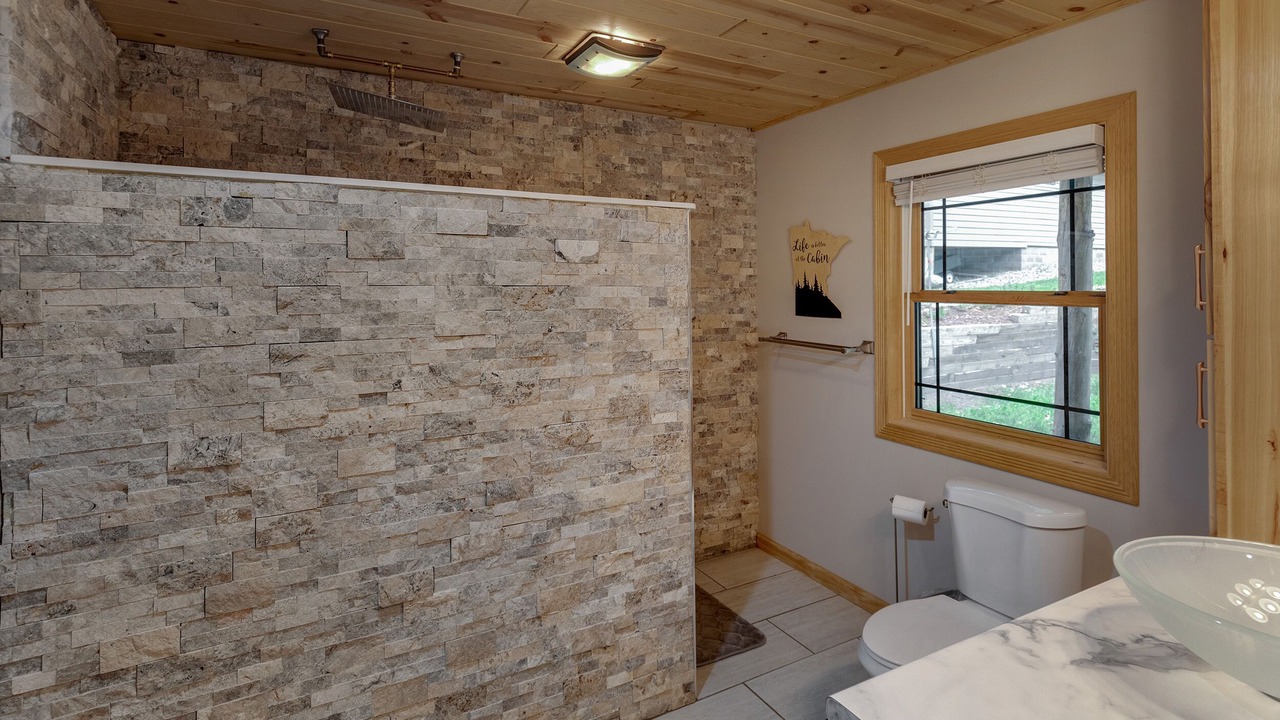 Photo of Bathroom in Brainerd