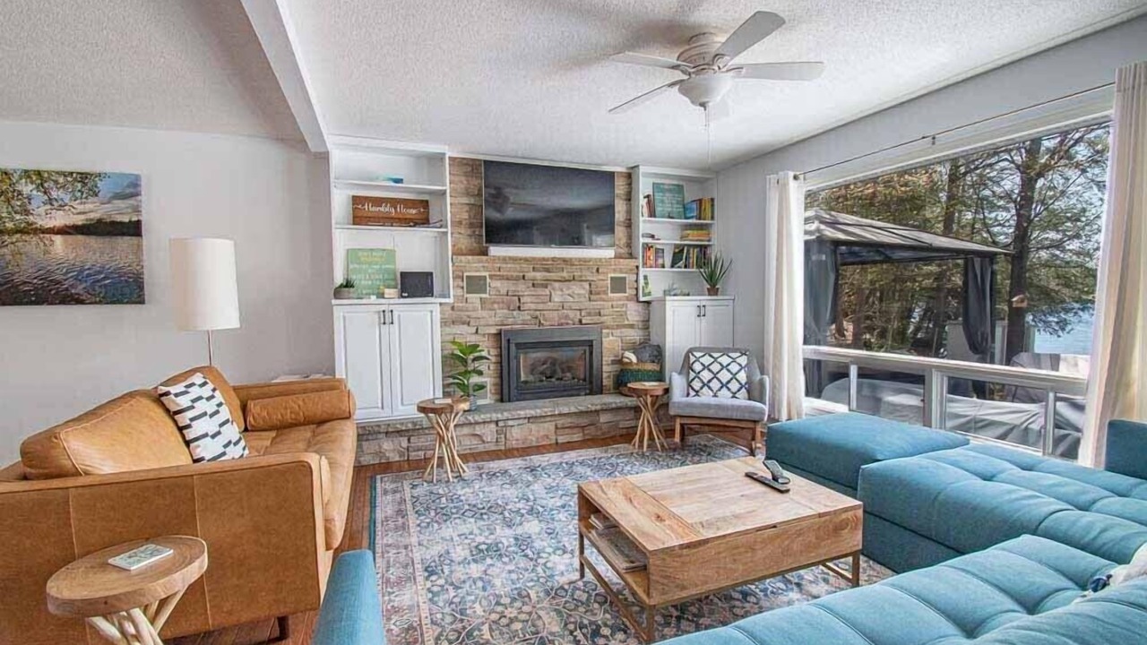 Photo of Livingroom in Frontenac