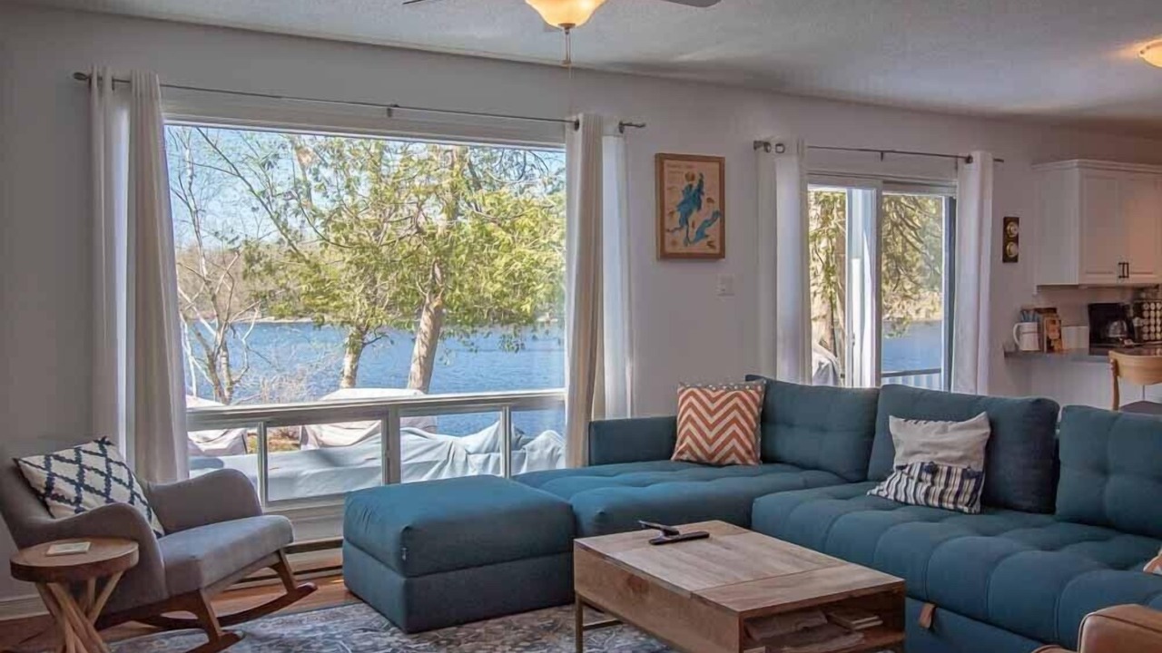 Photo of Livingroom in Frontenac