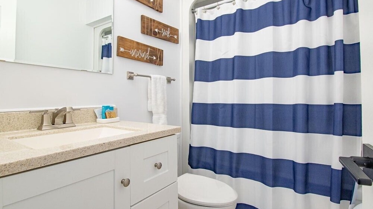 Photo of Bathroom in Frontenac