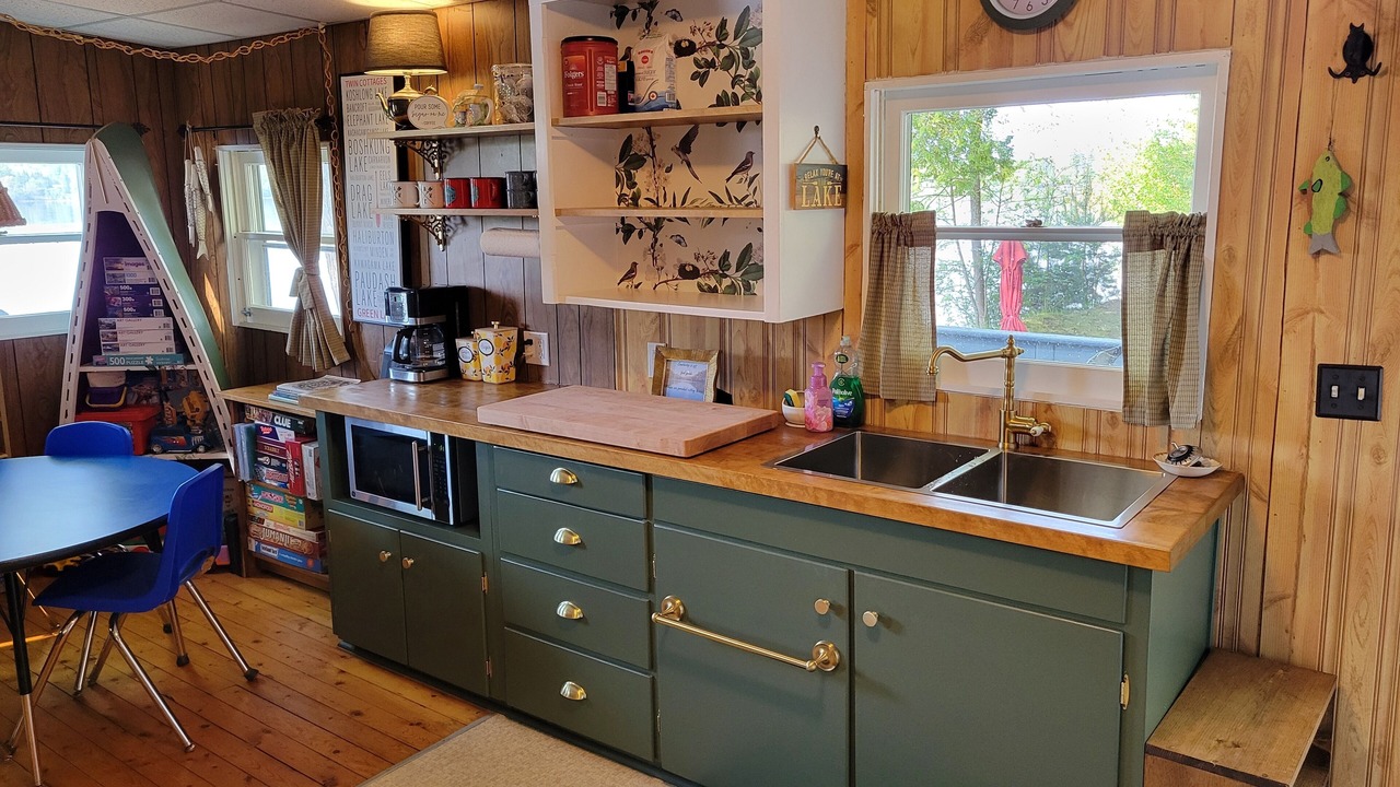 Photo of Kitchen in Dysart et al