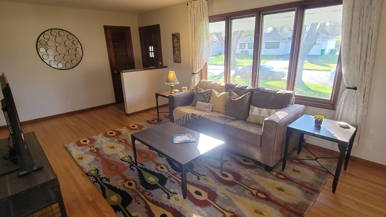 Photo of Livingroom in West Bloomington
