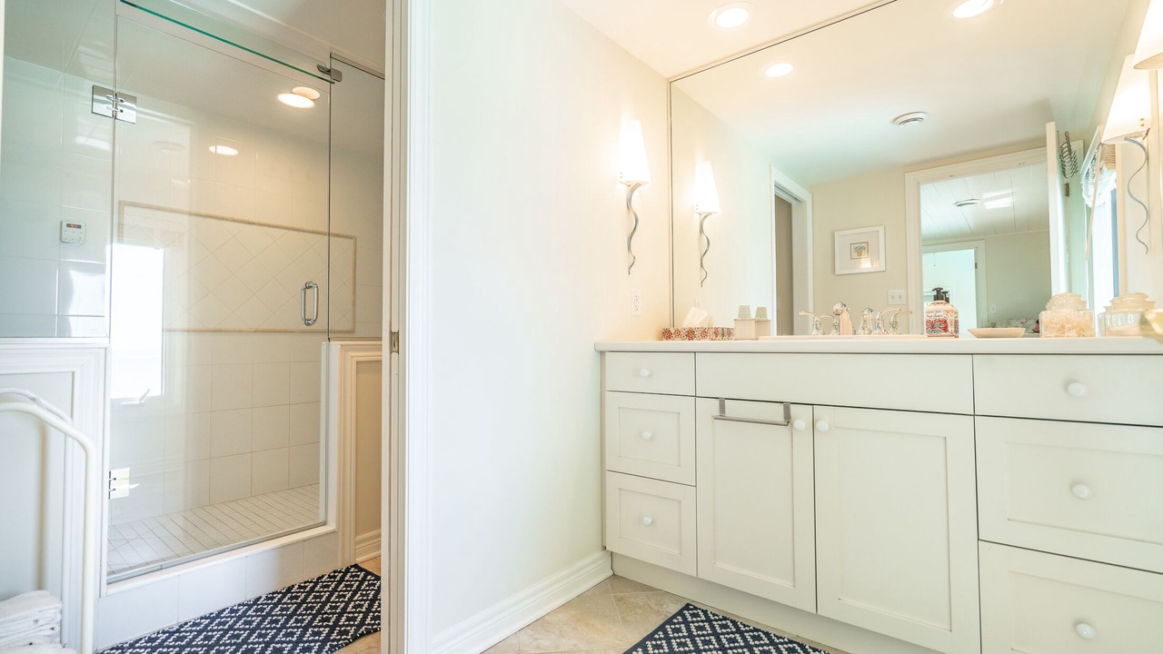 Photo of Bathroom in Fort Erie