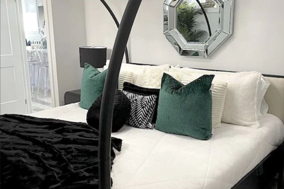 Photo of Bedroom in Crystal Beach