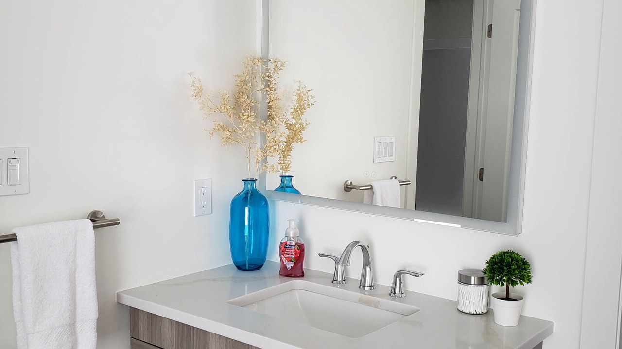 Photo of Bathroom in Grand Bend