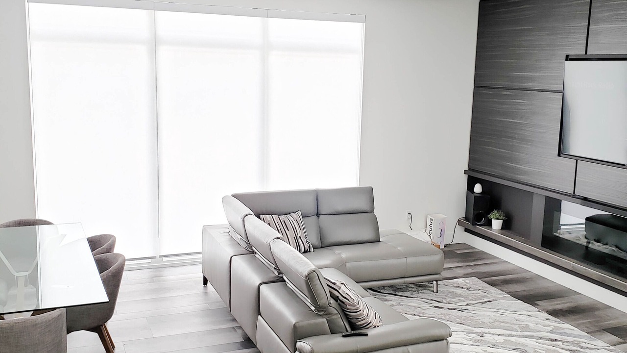 Photo of Livingroom in Grand Bend