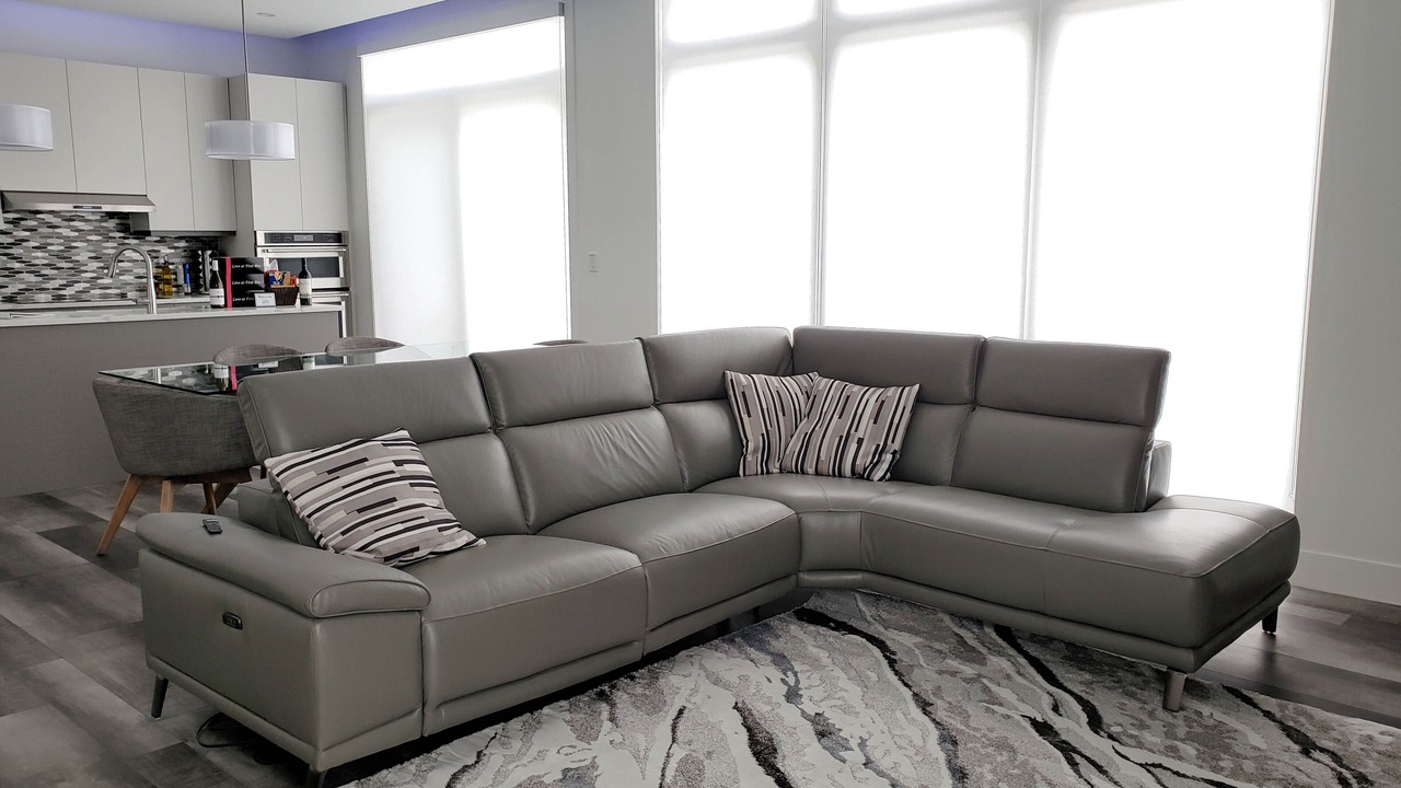 Photo of Livingroom in Grand Bend