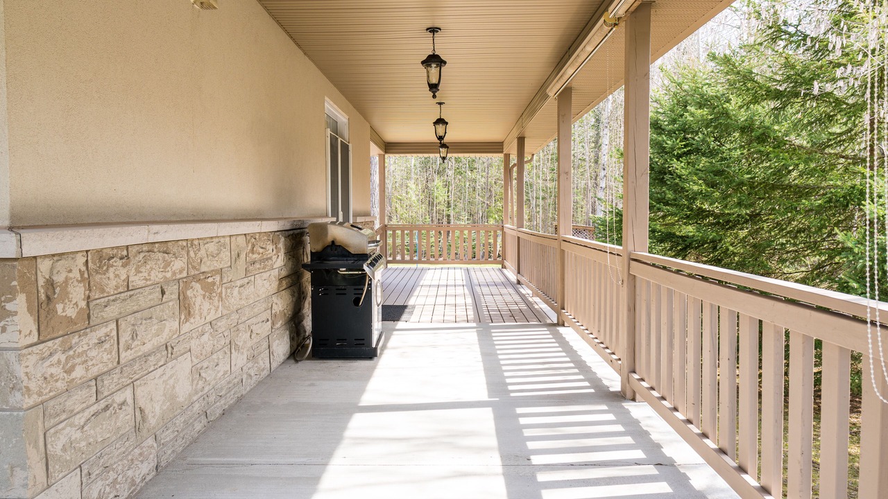 Photo of Patio Balcony in Wymbolwood Beach