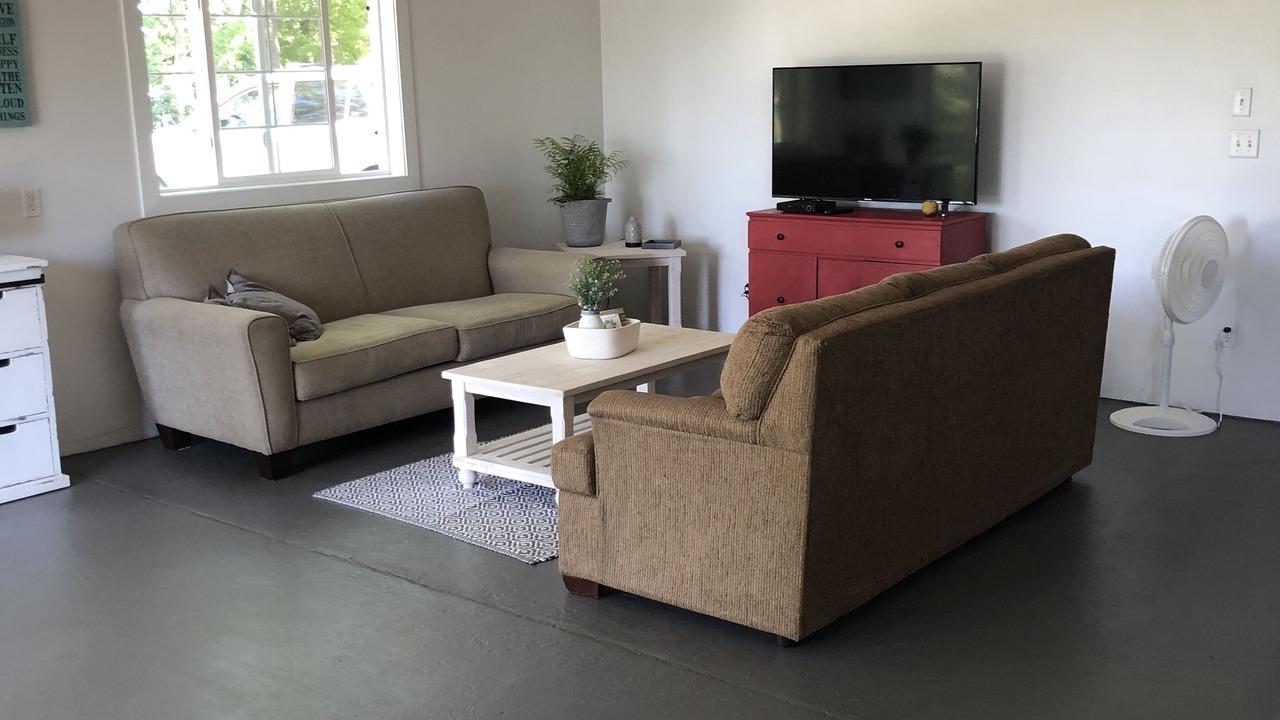 Photo of Livingroom in Browerville